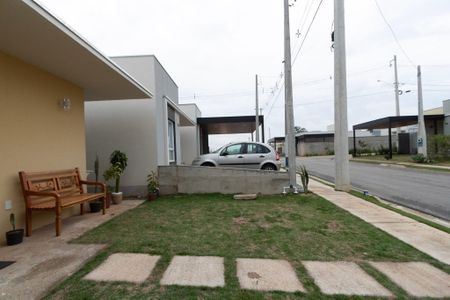 Casa de condomínio para alugar com 59m², 2 quartos e 2 vagas