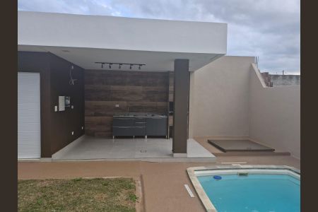 Casa para alugar com 180m², 3 quartos e 4 vagas Casa para alugar com 180m², 3 quartos e 4 vagasÁrea externa