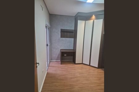 Casa para alugar com 180m², 3 quartos e 4 vagas Casa para alugar com 180m², 3 quartos e 4 vagasQuarto