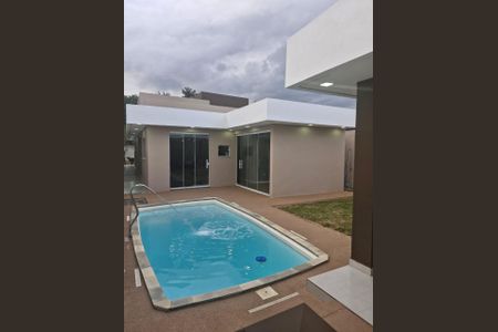 Casa para alugar com 180m², 3 quartos e 4 vagas Casa para alugar com 180m², 3 quartos e 4 vagasÁrea externa