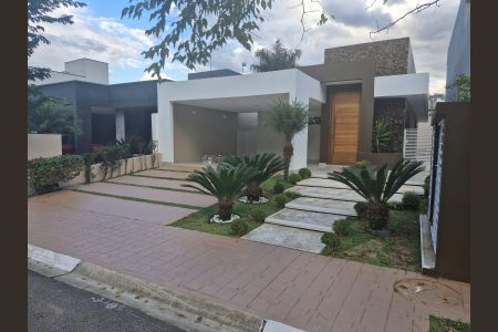 Casa para alugar com 180m², 3 quartos e 4 vagas Casa para alugar com 180m², 3 quartos e 4 vagasÁrea externa