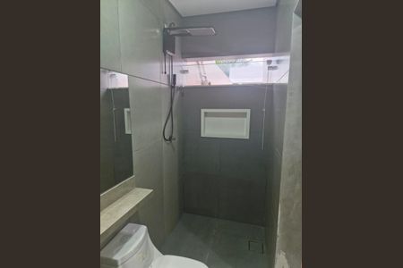 Casa para alugar com 180m², 3 quartos e 4 vagas Casa para alugar com 180m², 3 quartos e 4 vagasBanheiro