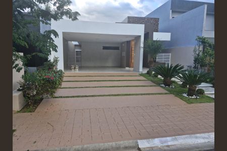 Casa para alugar com 180m², 3 quartos e 4 vagas Casa para alugar com 180m², 3 quartos e 4 vagasÁrea externa