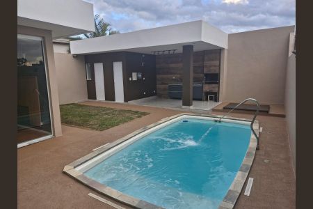 Casa para alugar com 180m², 3 quartos e 4 vagas Casa para alugar com 180m², 3 quartos e 4 vagasÁrea externa