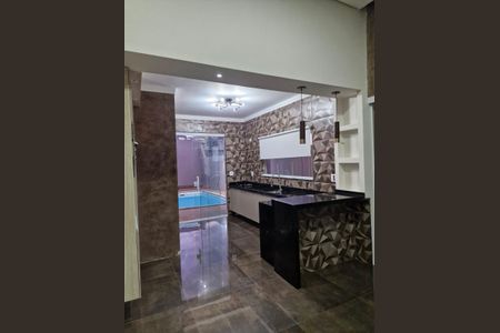 Cozinha de casa para alugar com 3 quartos, 180m² em Sabaúna, Mogi das Cruzes