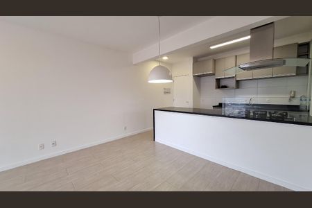Apartamento para alugar com 77m², 3 quartos e 1 vaga Apartamento para alugar com 77m², 3 quartos e 1 vagaFoto 05