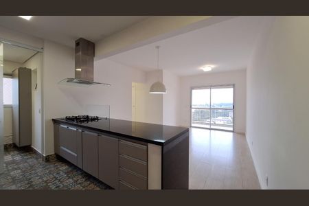 Apartamento para alugar com 77m², 3 quartos e 1 vaga Apartamento para alugar com 77m², 3 quartos e 1 vagaFoto 02