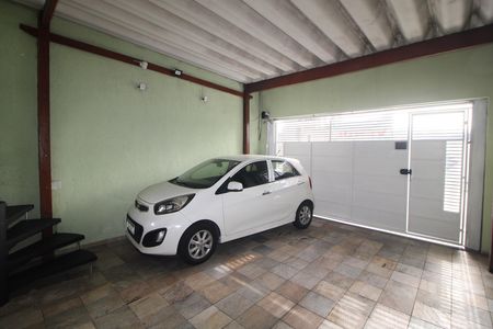 Garagem de casa à venda com 4 quartos, 125m² em Jardim Peri, São Paulo