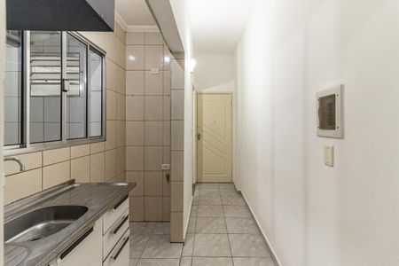 Cozinha de apartamento para alugar com 1 quarto, 40m² em República, São Paulo