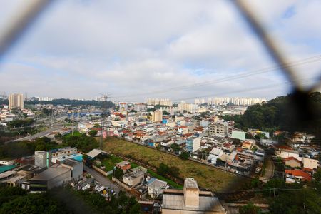 Vista do Quarto 2 de apartamento para alugar com 2 quartos, 68m² em Jardim Caner, Taboão da Serra