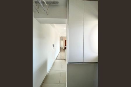 Área de Serviço de apartamento para alugar com 2 quartos, 73m² em Fazenda Santa Cândida, Campinas