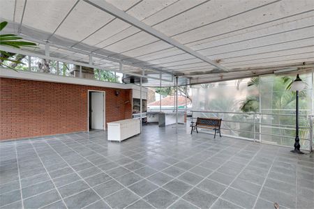 Casa à venda com 4 quartos, 330m² em Jardim Petropolis, São Paulo