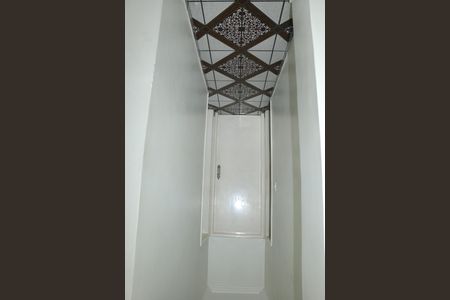 Corredor de apartamento para alugar com 2 quartos, 60m² em Centro, Nova Iguaçu