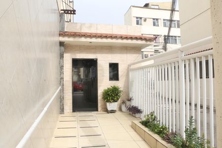 Apartamento para alugar com 60m², 2 quartos e 1 vagaEntrada do condominio