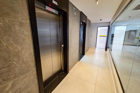 Apartamento para alugar com 73m², 2 quartos e 1 vagaÁrea comum