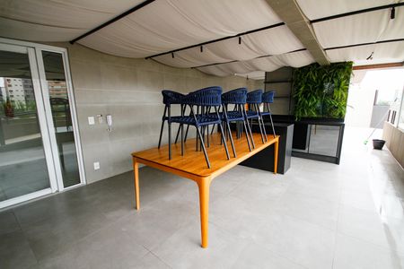 Apartamento para alugar com 73m², 2 quartos e 1 vagaÁrea comum - Churrasqueira