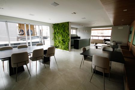 Apartamento para alugar com 73m², 2 quartos e 1 vagaÁrea comum - Salão de festas