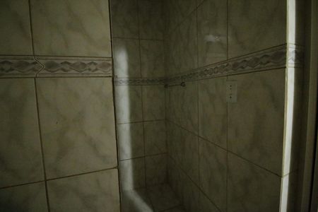 Casa de condomínio para alugar com 120m², 2 quartos e sem vagaBanheiro