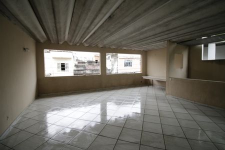 Casa de condomínio para alugar com 120m², 2 quartos e sem vagaTerraço