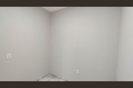 Quarto 2 de casa para alugar com 2 quartos, 38m² em Conjunto Habitacional A. E. Carvalho, São Paulo