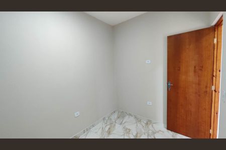 Quarto 1 de casa para alugar com 2 quartos, 38m² em Conjunto Habitacional A. E. Carvalho, São Paulo