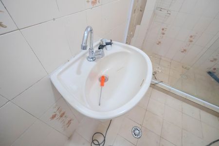 Casa à venda com 130m², 3 quartos e sem vaga Casa à venda com 130m², 3 quartos e sem vagaBanheiro