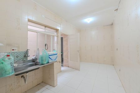 Casa à venda com 130m², 3 quartos e sem vaga Casa à venda com 130m², 3 quartos e sem vagaCozinha
