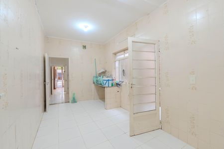 Casa à venda com 130m², 3 quartos e sem vaga Casa à venda com 130m², 3 quartos e sem vagaCozinha