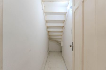 Corredor de casa à venda com 3 quartos, 130m² em Bela Vista, São Paulo
