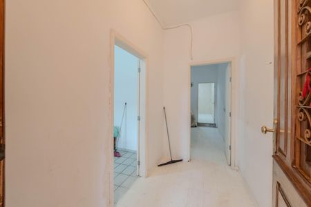 Corredor de casa à venda com 3 quartos, 130m² em Bela Vista, São Paulo