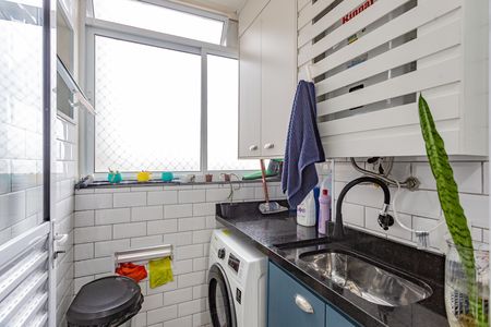 Área de Serviço de apartamento para alugar com 2 quartos, 62m² em Parque Fongaro, São Paulo