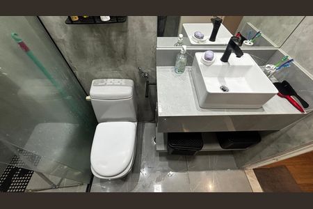 Apartamento à venda com 73m², 3 quartos e 1 vaga Apartamento à venda com 73m², 3 quartos e 1 vagaBanheiro