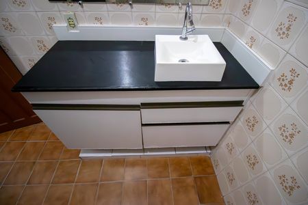 Apartamento para alugar com 68m², 2 quartos e sem vagaBanheiro