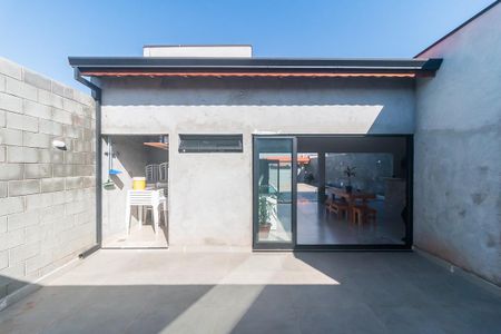 Casa para alugar com 300m², 1 quarto e 2 vagas Casa para alugar com 300m², 1 quarto e 2 vagasQuintal