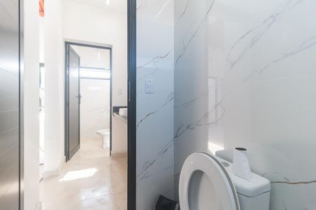 Casa para alugar com 300m², 1 quarto e 2 vagas Casa para alugar com 300m², 1 quarto e 2 vagasBanheiro