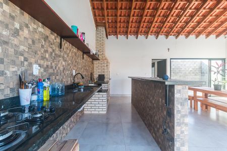Casa para alugar com 300m², 1 quarto e 2 vagas Casa para alugar com 300m², 1 quarto e 2 vagasCozinha