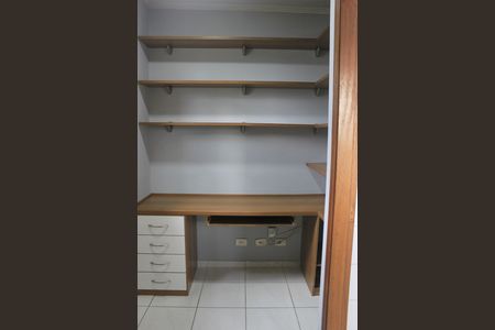 Apartamento para alugar com 66m², 2 quartos e 1 vagaDispensa 