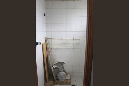Apartamento para alugar com 66m², 2 quartos e 1 vagaBanheiro da lavanderia 