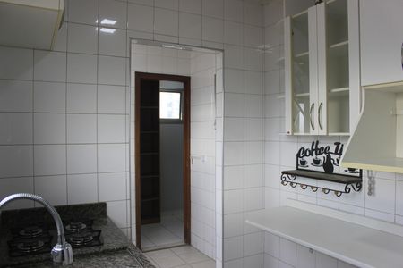 Apartamento para alugar com 66m², 2 quartos e 1 vagaCozinha 