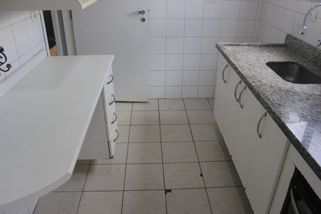 Apartamento para alugar com 66m², 2 quartos e 1 vagaCozinha 