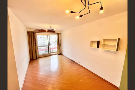 Sala de apartamento para alugar com 3 quartos, 70m² em Jardim das Laranjeiras, São Paulo