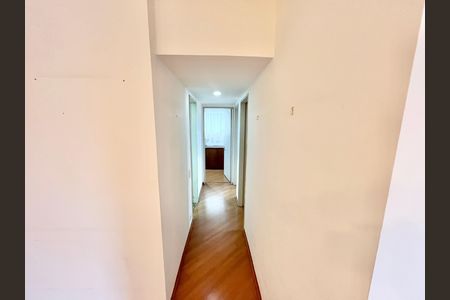 Apartamento para alugar com 70m², 3 quartos e 1 vagaCorredor