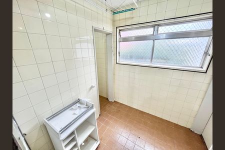 Apartamento para alugar com 70m², 3 quartos e 1 vagaÁrea de Serviço