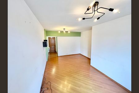 Apartamento para alugar com 70m², 3 quartos e 1 vagaSala