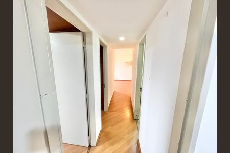 Apartamento para alugar com 70m², 3 quartos e 1 vagaCorredor