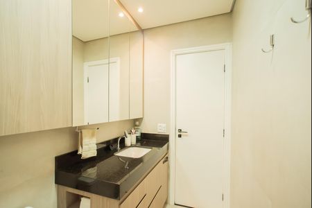 Apartamento à venda com 69m², 2 quartos e 1 vaga Apartamento à venda com 69m², 2 quartos e 1 vagaBanheiro