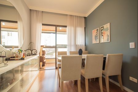 Apartamento à venda com 69m², 2 quartos e 1 vaga Apartamento à venda com 69m², 2 quartos e 1 vagaSala