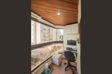 Apartamento à venda com 69m², 2 quartos e 1 vaga Apartamento à venda com 69m², 2 quartos e 1 vagaVaranda