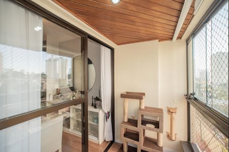 Apartamento à venda com 69m², 2 quartos e 1 vaga Apartamento à venda com 69m², 2 quartos e 1 vagaVaranda