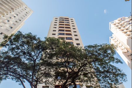 Apartamento à venda com 69m², 2 quartos e 1 vaga Apartamento à venda com 69m², 2 quartos e 1 vagaFachada